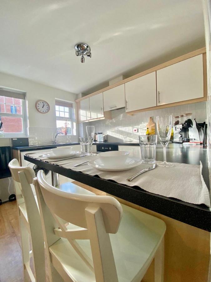Apartament Chase Heights Rugeley Zewnętrze zdjęcie